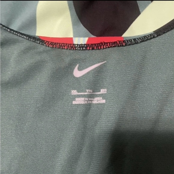 Nike Swim One Piece Swimsuit Womens XXL Floral Keyhole Back Bathing Suit NWOT - Picture 3 of 9